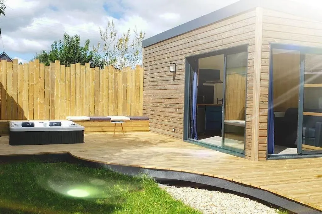 Studio De Jardin Au Calme Hennebont Holiday home